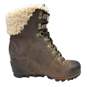 SOREL Conquest Wedge Shearling Booties - Size 6